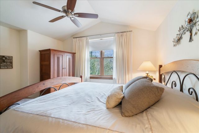 75 Linden Lane 39b photo 20