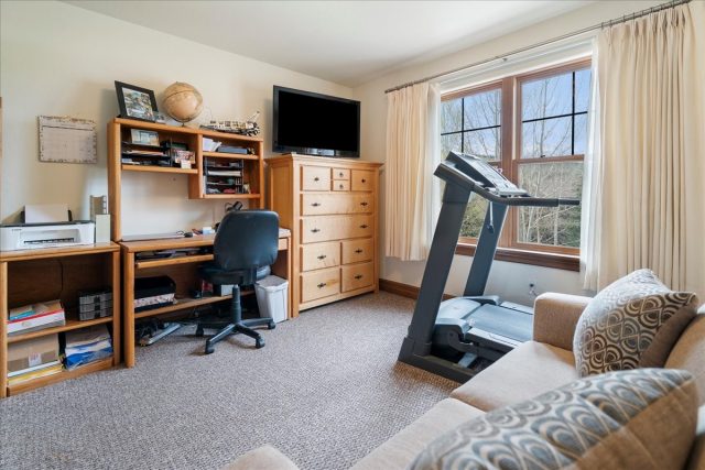 75 Linden Lane 39b photo 24