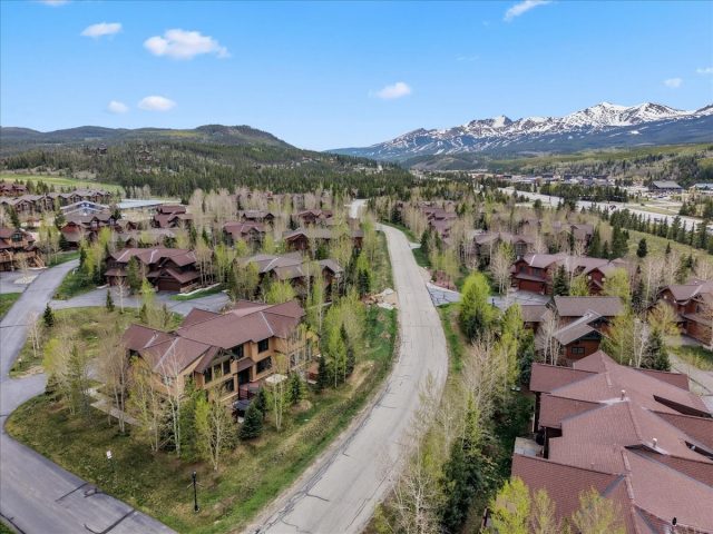 Townhome in Highland Greens, Breckenridge, CO — photo 6 (MLS S1069205)