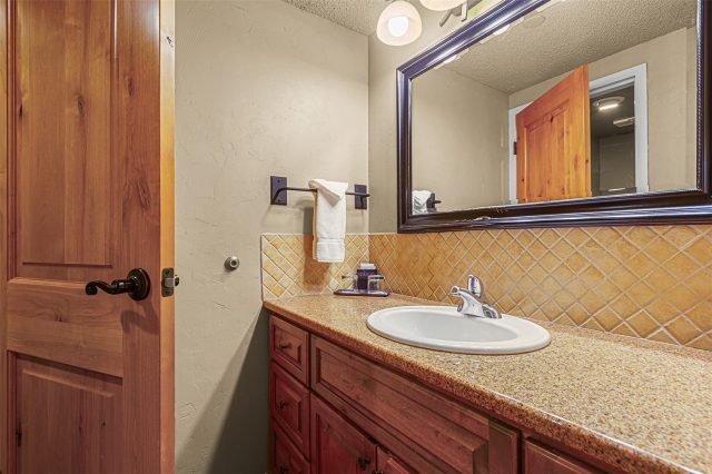 640 Village Road 4606 photo 7