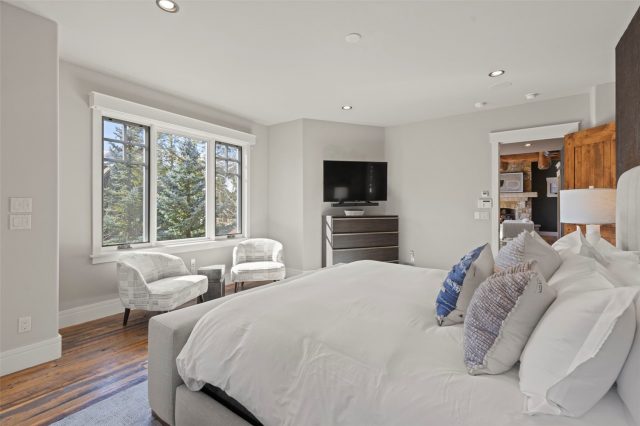 21 Regent Drive photo 19
