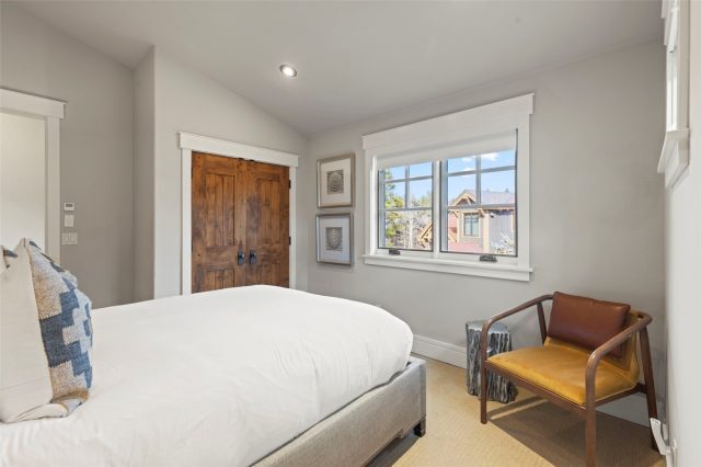 21 Regent Drive photo 27