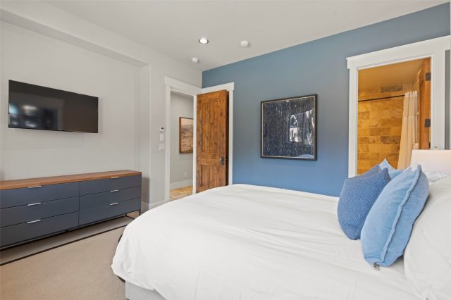 21 Regent Drive photo 41