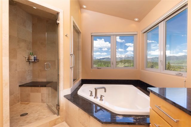 354 Ensign Drive photo 20