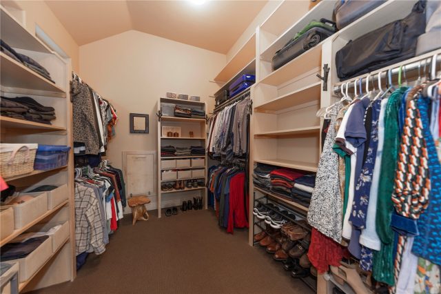 354 Ensign Drive photo 22