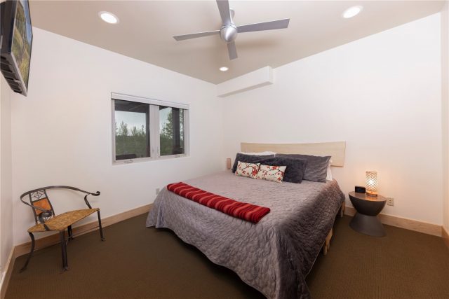 354 Ensign Drive photo 31