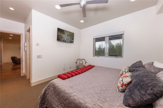354 Ensign Drive photo 32