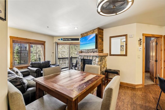135 Dercum Drive 8573 photo 7