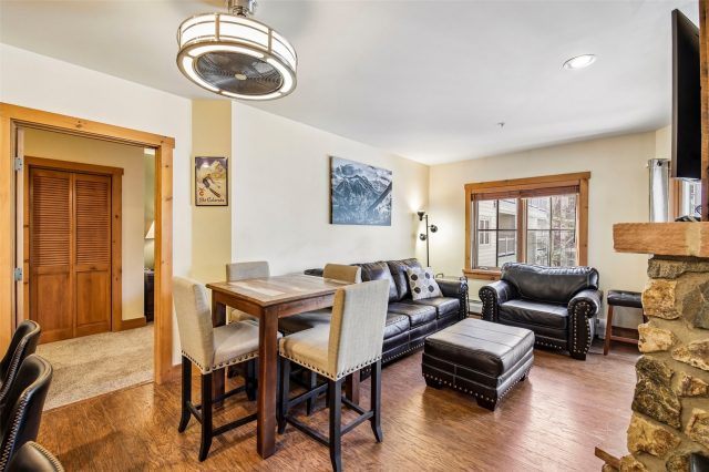 135 Dercum Drive 8573 photo 8