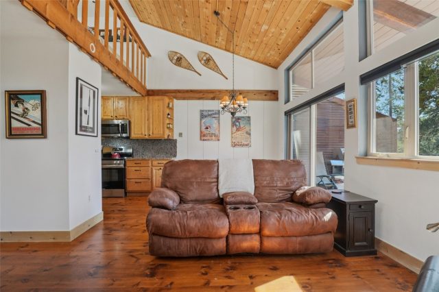 Townhome in Woodglen Condo, Breckenridge, CO — photo 6 (MLS S1069229)