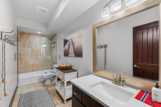 308 N French Street 1 photo 32