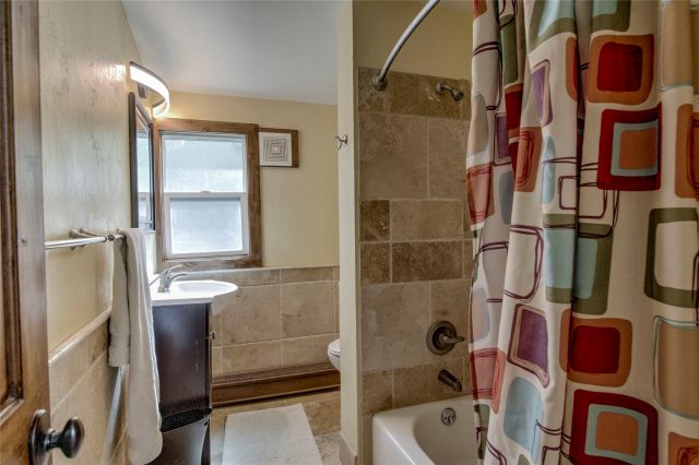 304 S High Street 4 photo 19