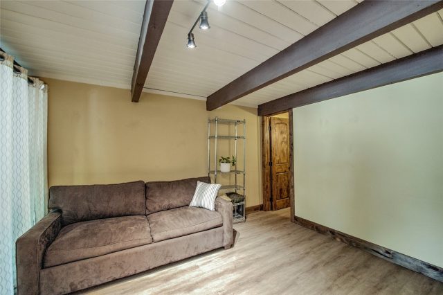 304 S High Street 4 photo 25