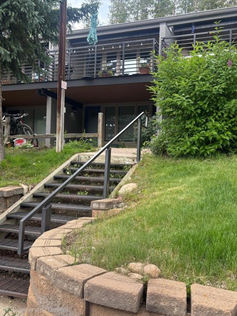 304 S High Street 4 photo 29