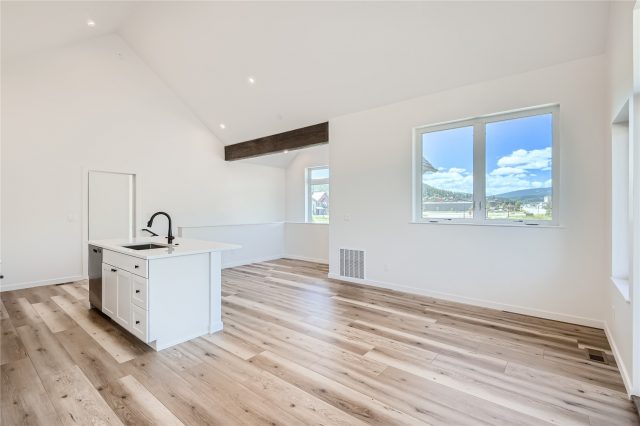 Duplex in Highlands Riverfront Subdivision Filing No.1, Breckenridge, CO — photo 6 (MLS S1069244)