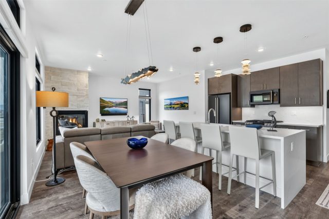 740 Blue River Parkway B21 photo 10