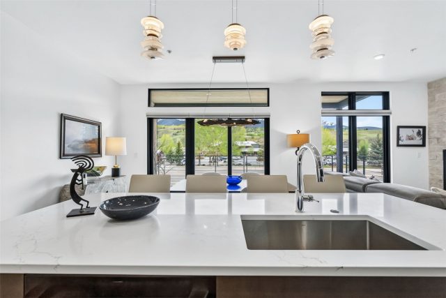 740 Blue River Parkway B21 photo 8