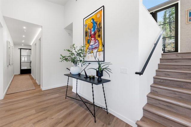 175 Protector Place photo 22
