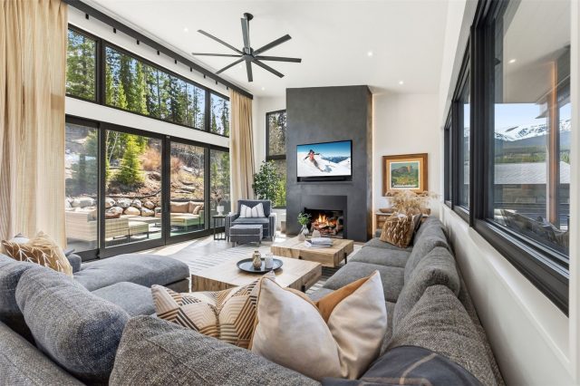 Home in Peak Seven West Sub, Breckenridge, CO — photo 2 (MLS S1069283)