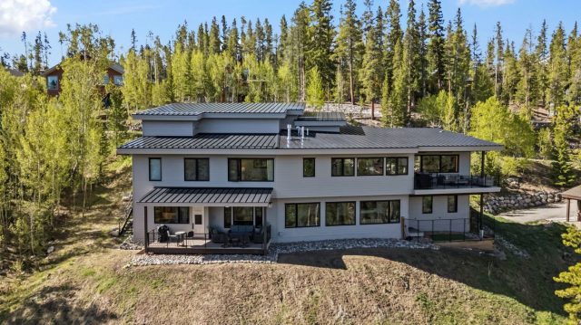 175 Protector Place photo 50