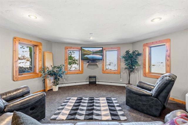 385 Darby Drive photo 33