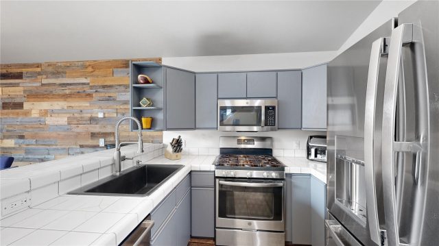 1121 Rainbow Drive photo 12