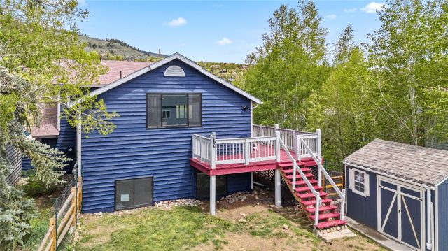 1121 Rainbow Drive photo 8