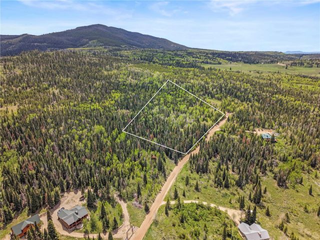 336 Blue Spruce Road photo 12