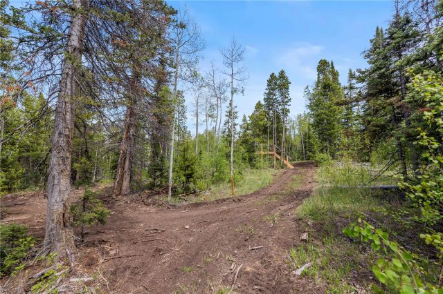 336 Blue Spruce Road photo 24
