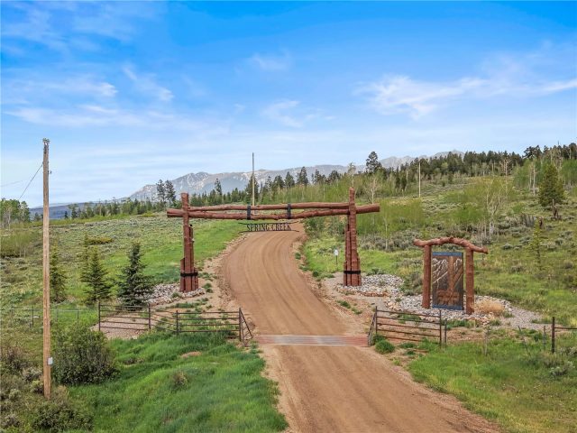 336 Blue Spruce Road photo 9