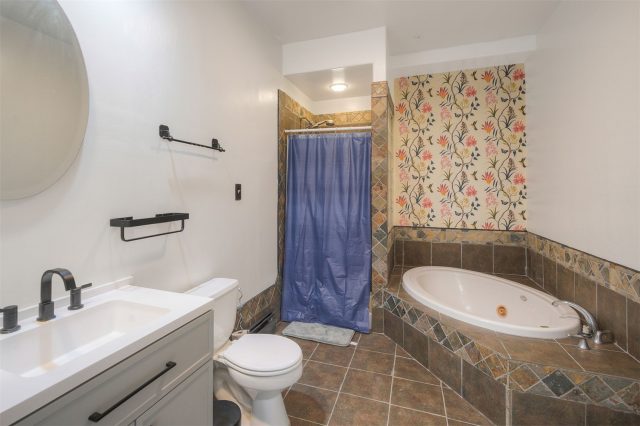 234 Carroll photo 25