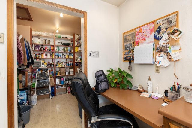 529 Belford Street 529 photo 13