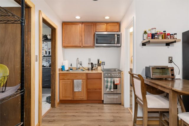 529 Belford Street 529 photo 25