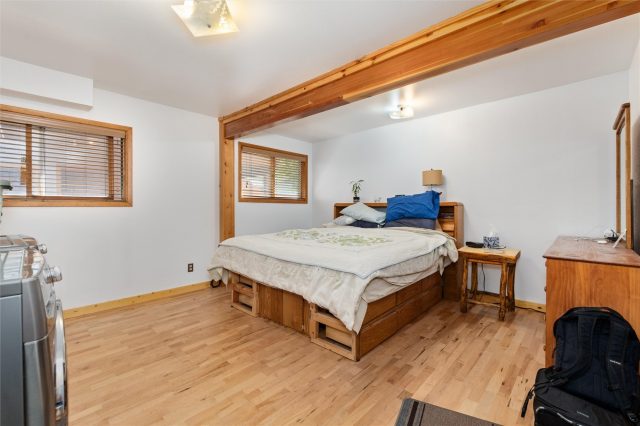 529 Belford Street 529 photo 31