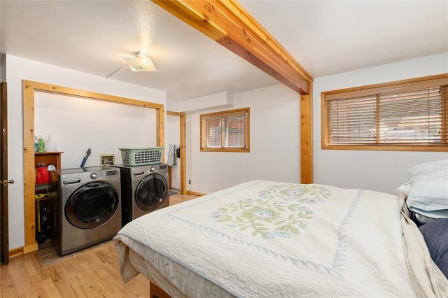 529 Belford Street 529 photo 33