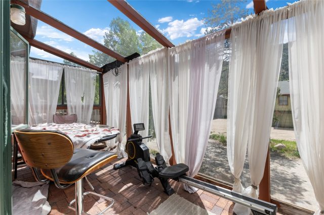 529 Belford Street 529 photo 37