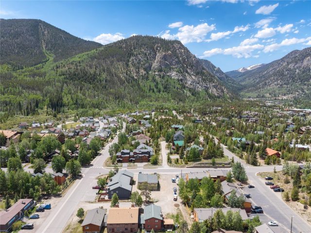 529 Belford Street 529 photo 43
