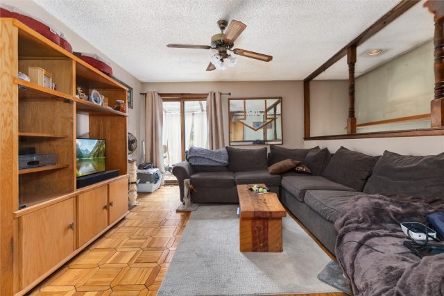 529 Belford Street 529 photo 7
