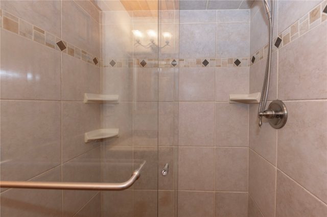 194 Cartier Court photo 21