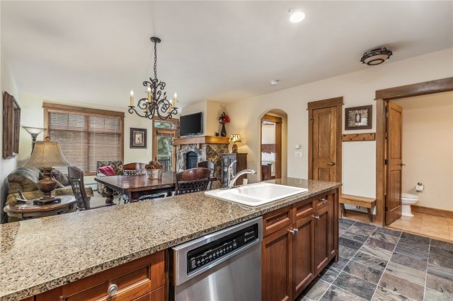 280 Trailhead Drive 3007 photo 8