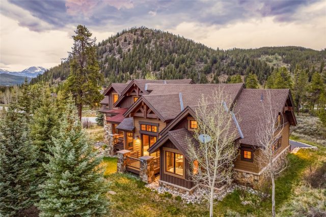 Home in Highlands At Breck-highlands Park S, Breckenridge, CO — photo 4 (MLS S1069371)