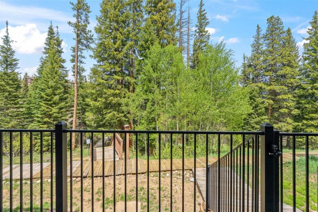 10500 Ryan Gulch Road J-104 photo 32