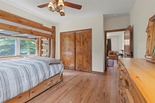 80 Sheppard Circle photo 21