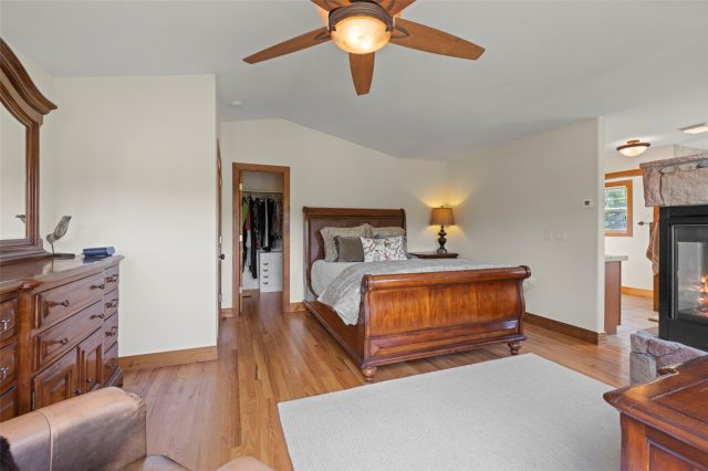 80 Sheppard Circle photo 26