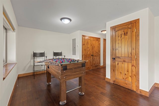 80 Sheppard Circle photo 36