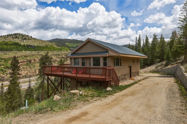 Home in Piney Acres Sub, Dillon — photo 2 Home in Piney Acres Sub, Dillon, CO — photo 2 (MLS S1069388)