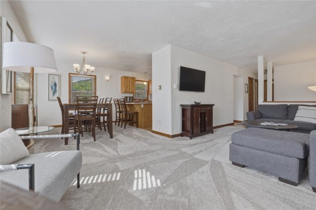 468 Piney Acres Circle photo 7