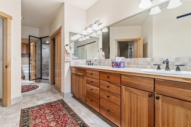 600 Frisco Street A photo 22
