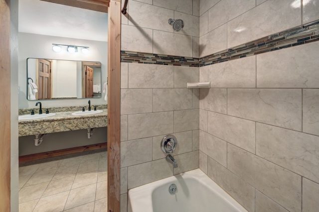 535 S Park Avenue 317 photo 14