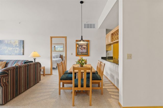 1650 Lakeview Terrace E-201 photo 12